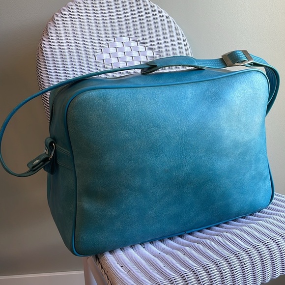 Vintage Teal Carry-On Luggage - Picture 3 of 10